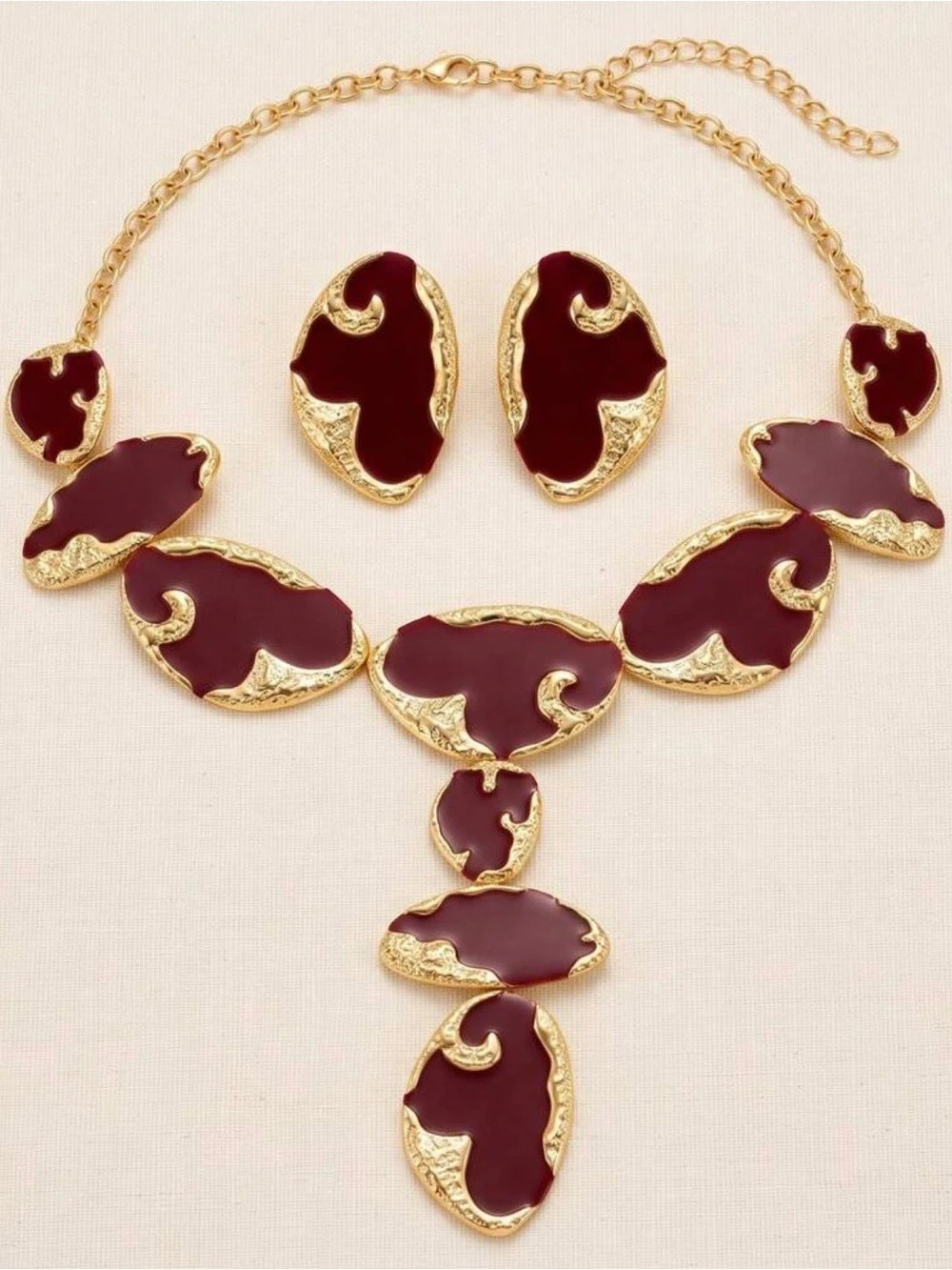 Red & Gold Statement Necklace Earrings Like New